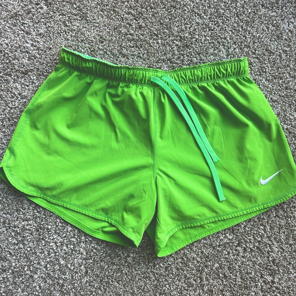 Women’s Green Nike Dri-Fit Shorts Size Medium